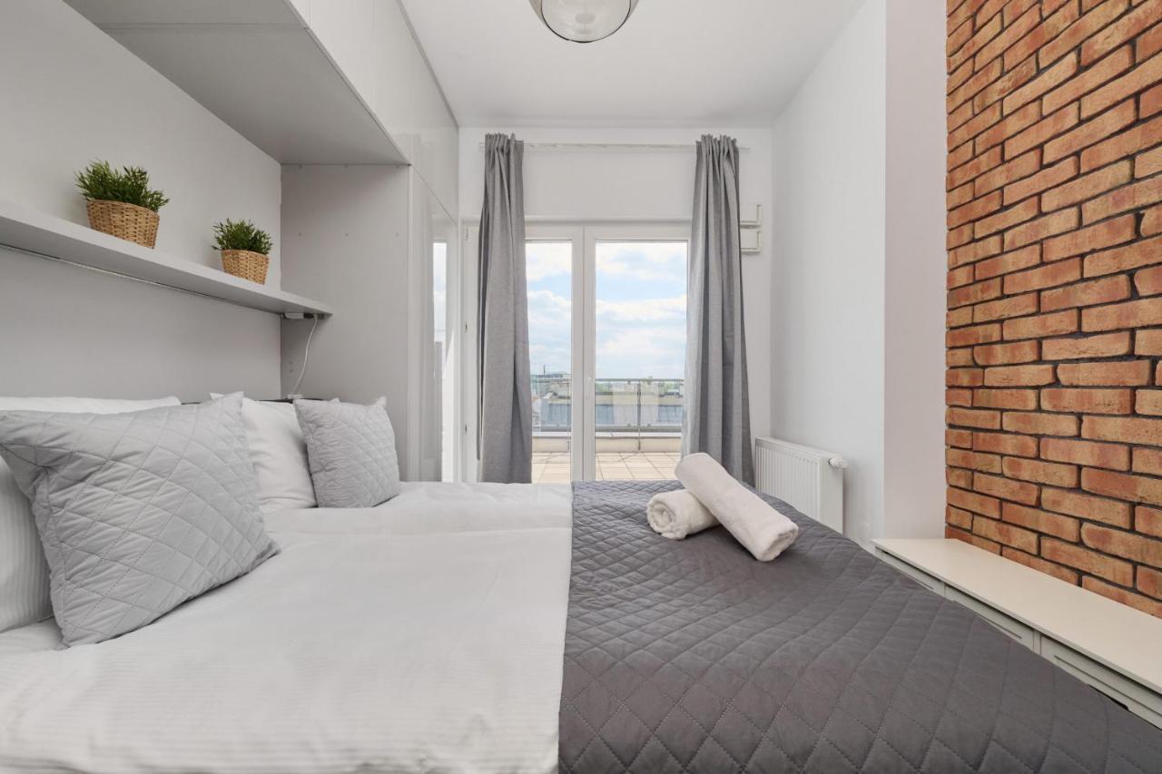 Stylish Kosciuszki Apartaments Near The Market Square With Free Garage Wroclaw By Noclegi Renters Eksteriør billede