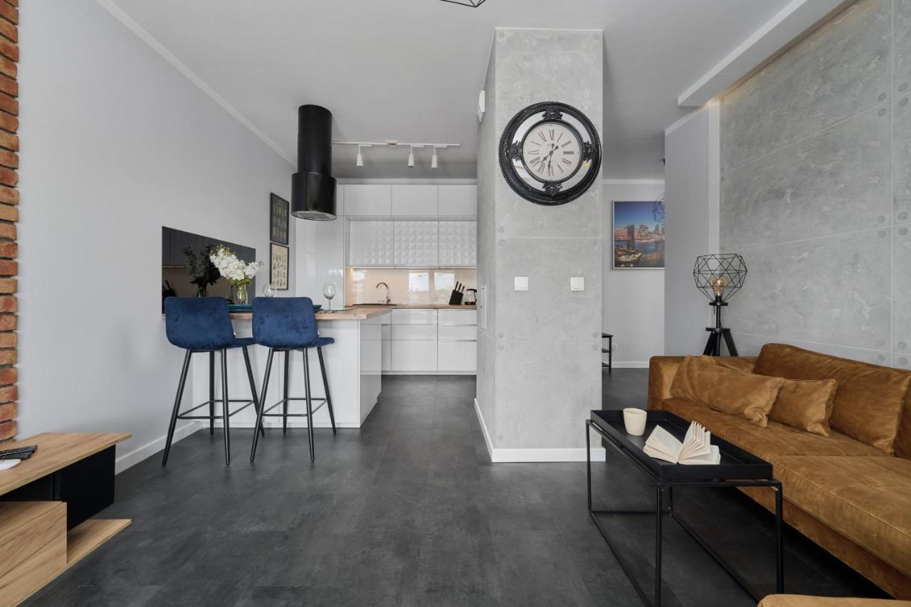 Stylish Kosciuszki Apartaments Near The Market Square With Free Garage Wroclaw By Noclegi Renters Eksteriør billede