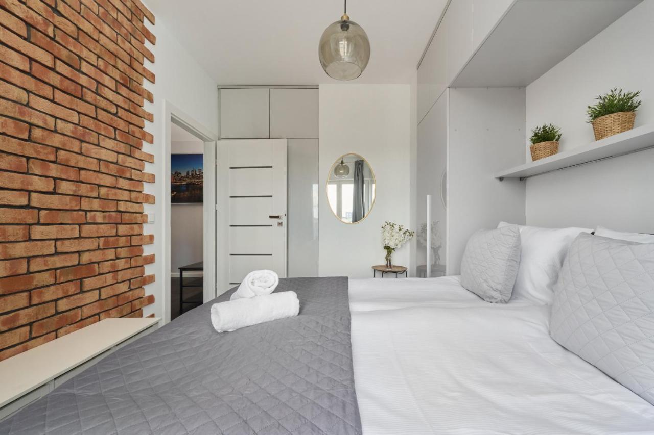 Stylish Kosciuszki Apartaments Near The Market Square With Free Garage Wroclaw By Noclegi Renters Eksteriør billede