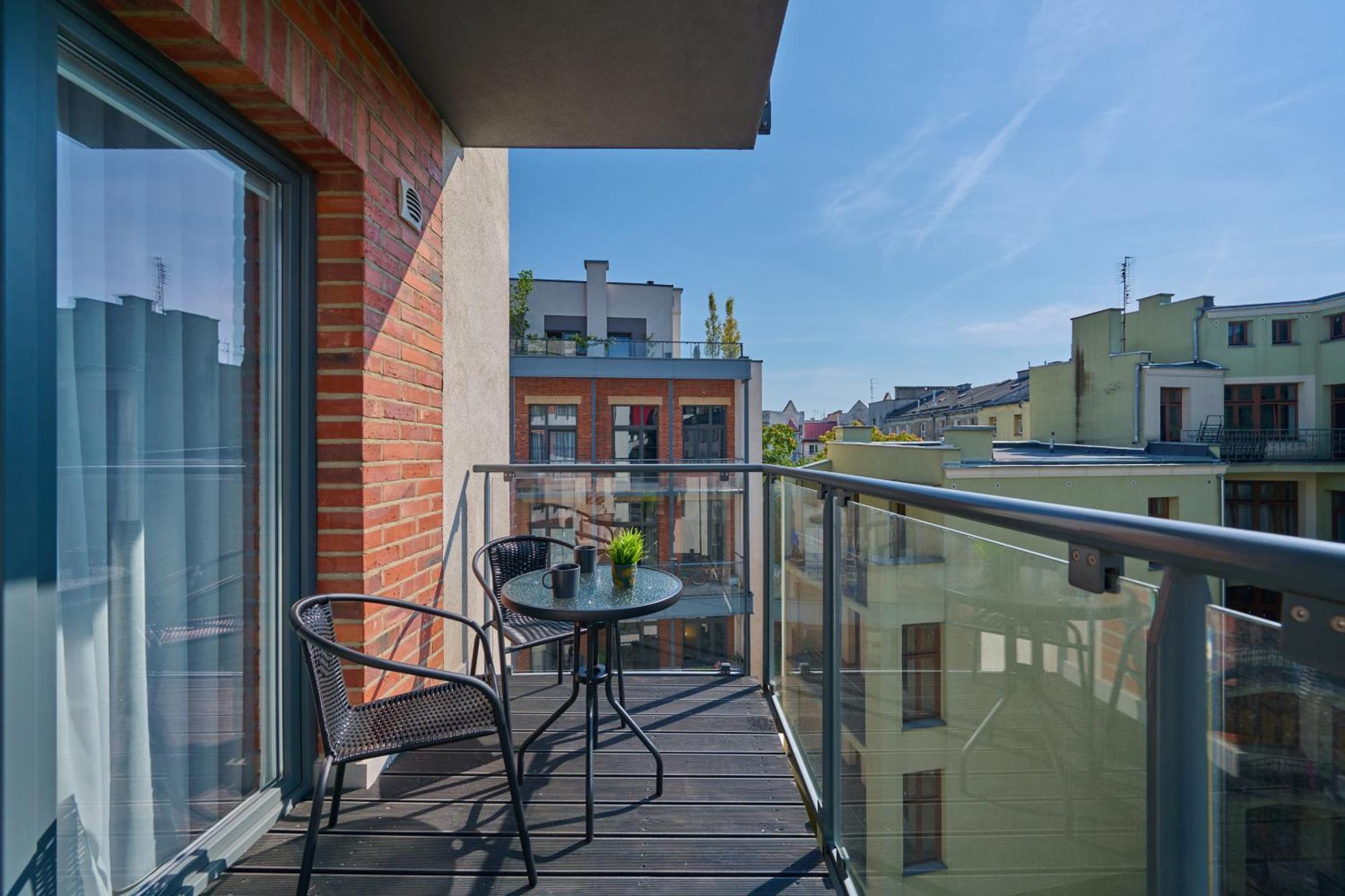 Stylish Kosciuszki Apartaments Near The Market Square With Free Garage Wroclaw By Noclegi Renters Eksteriør billede