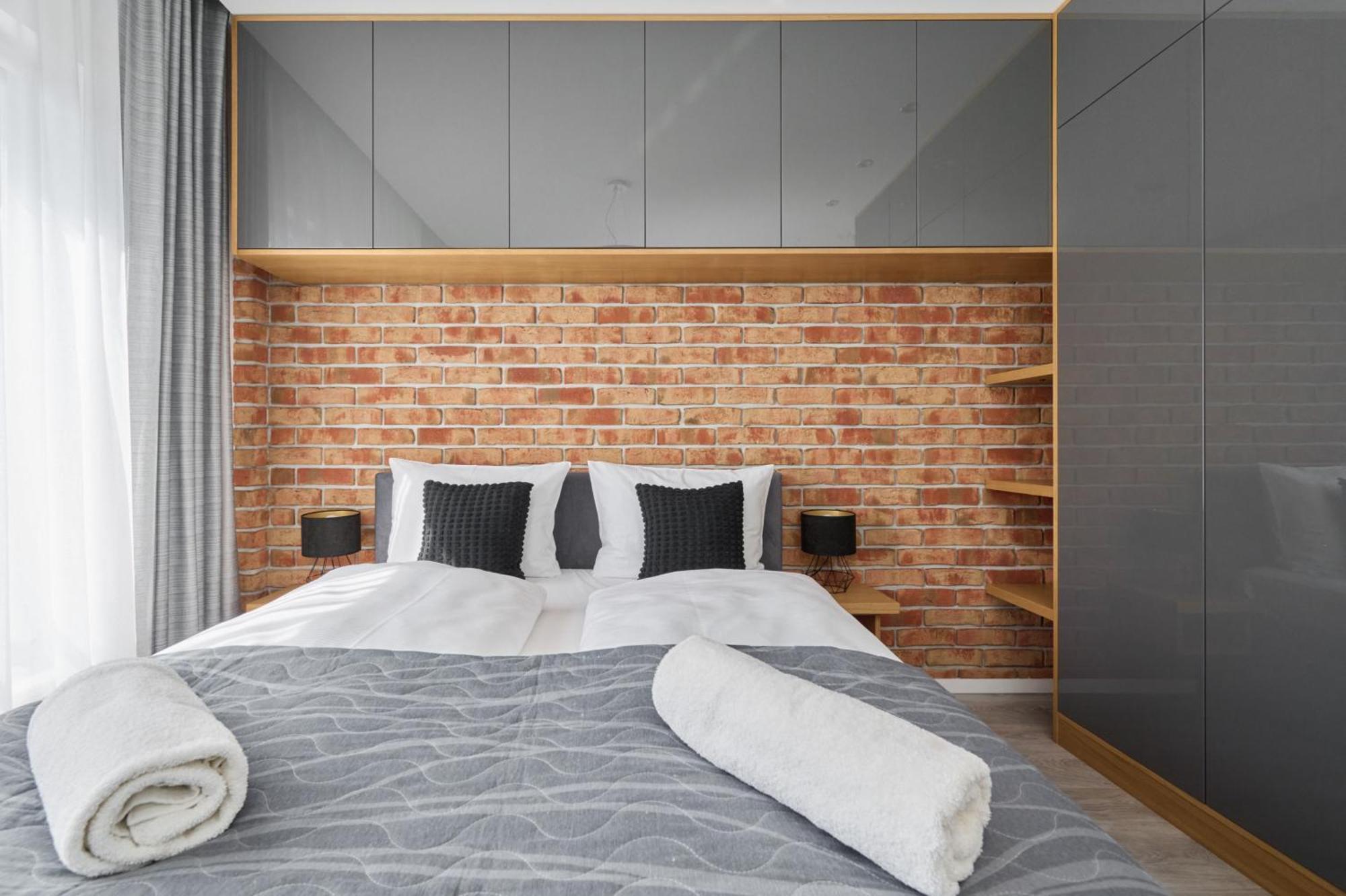 Stylish Kosciuszki Apartaments Near The Market Square With Free Garage Wroclaw By Noclegi Renters Eksteriør billede